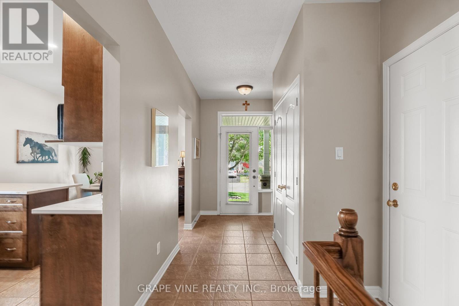 865 Markwick Crescent