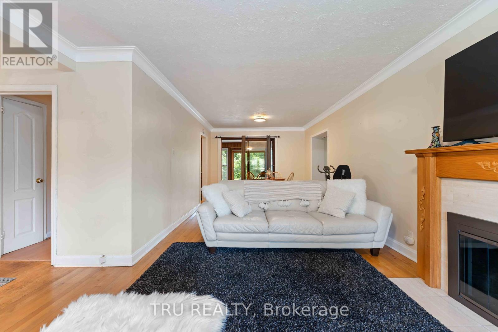 14 Claver Street
