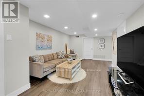 1107 Normandy Crescent
