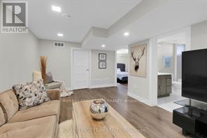 1107 Normandy Crescent