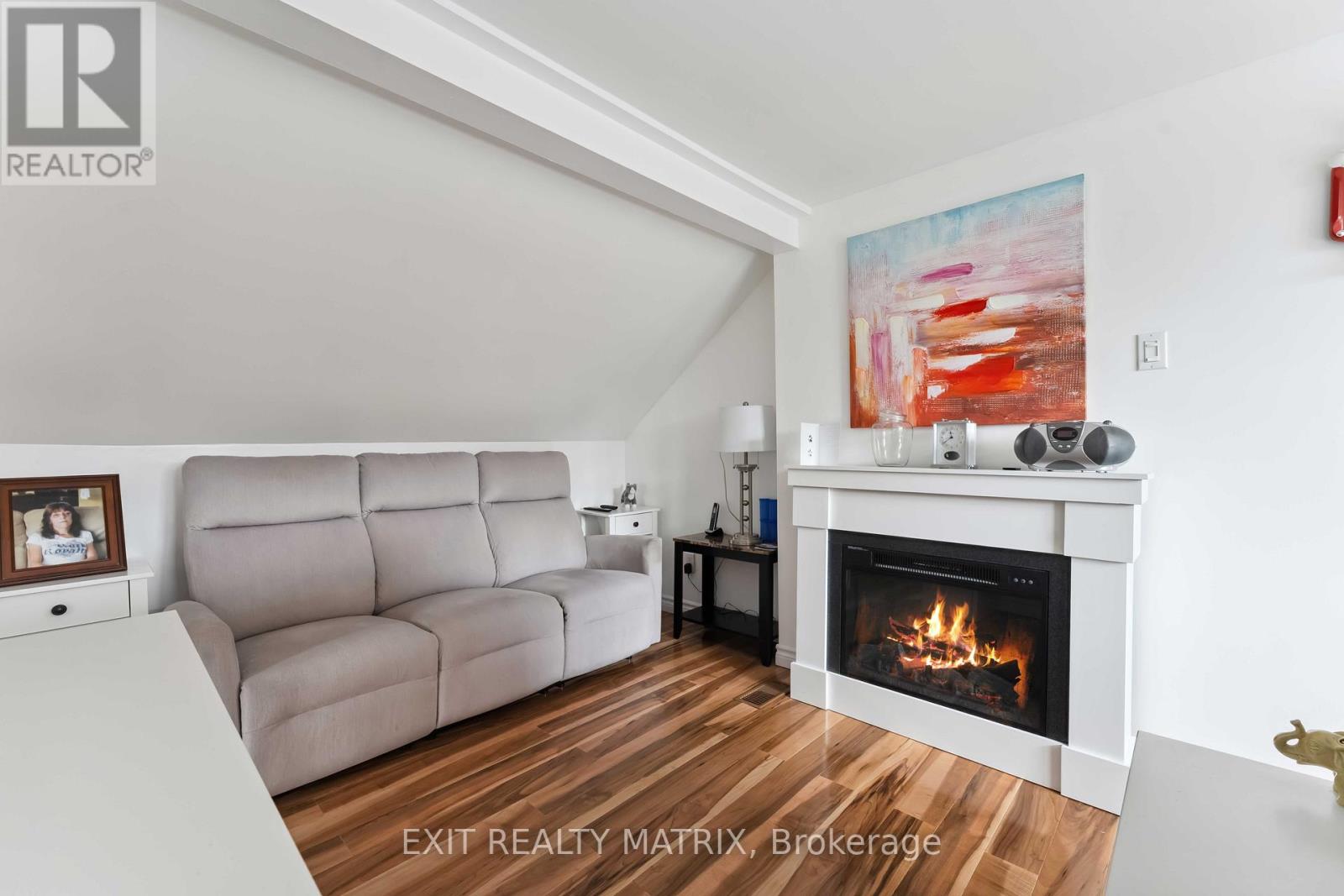 347 Shakespeare Street