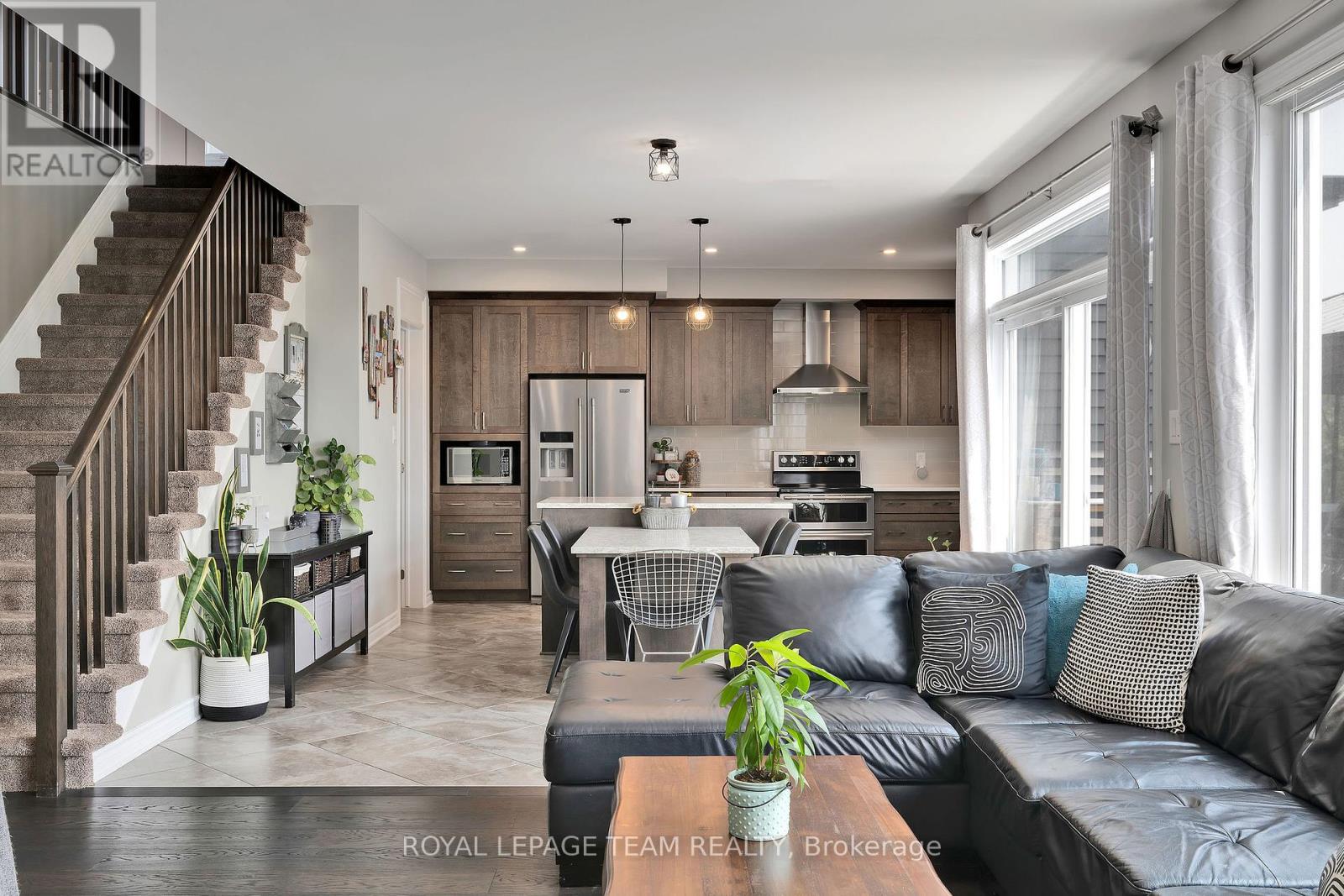 36 Cento Way