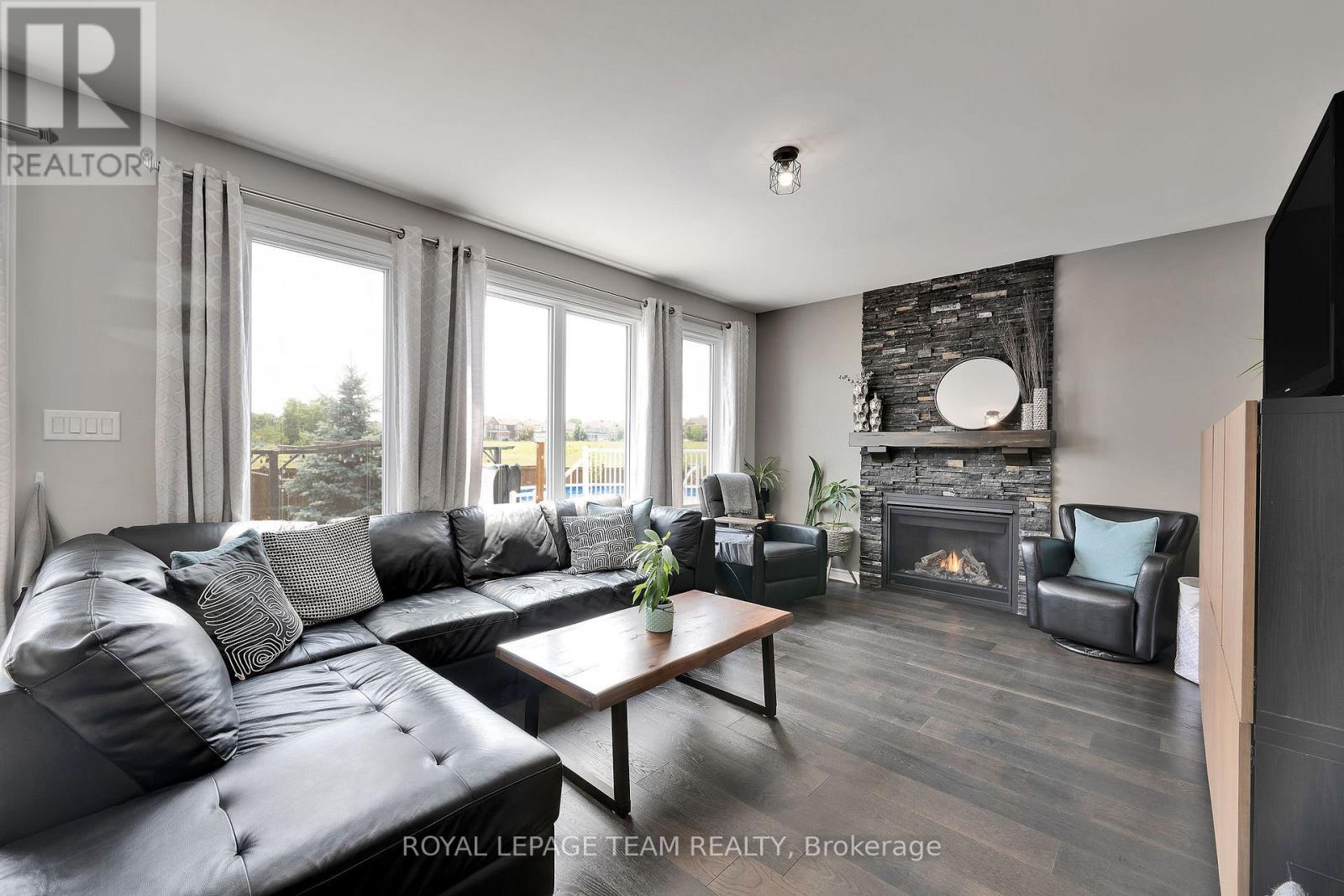 36 Cento Way