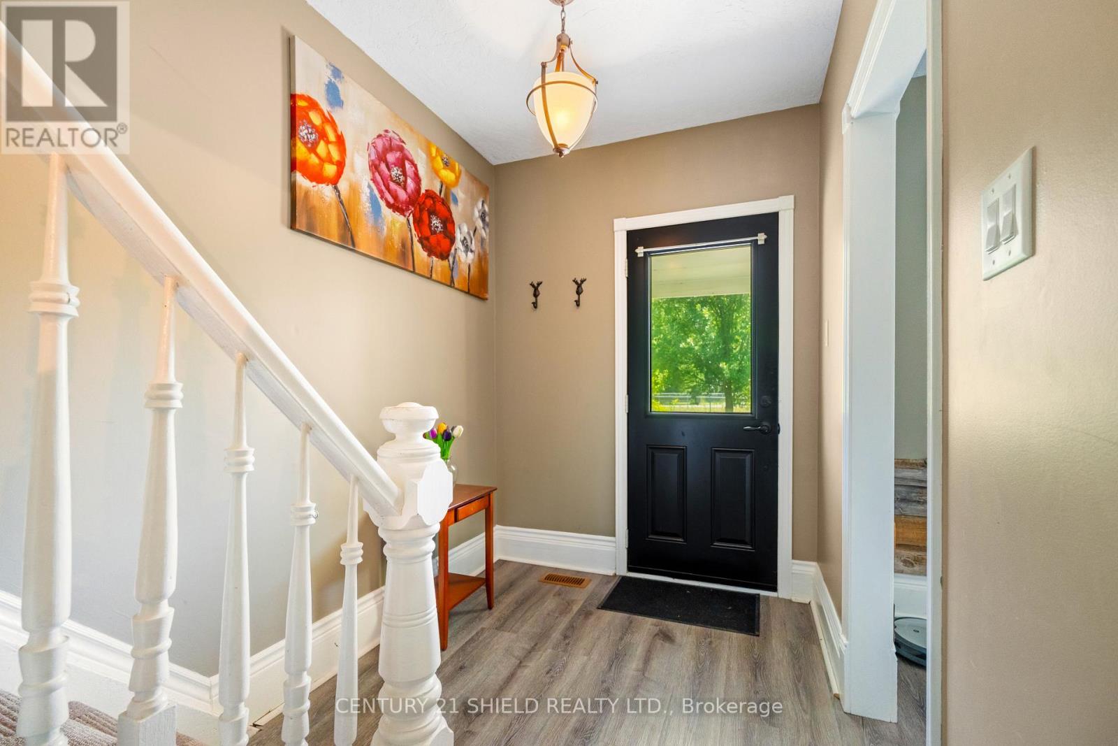 23 Mechanic Street E