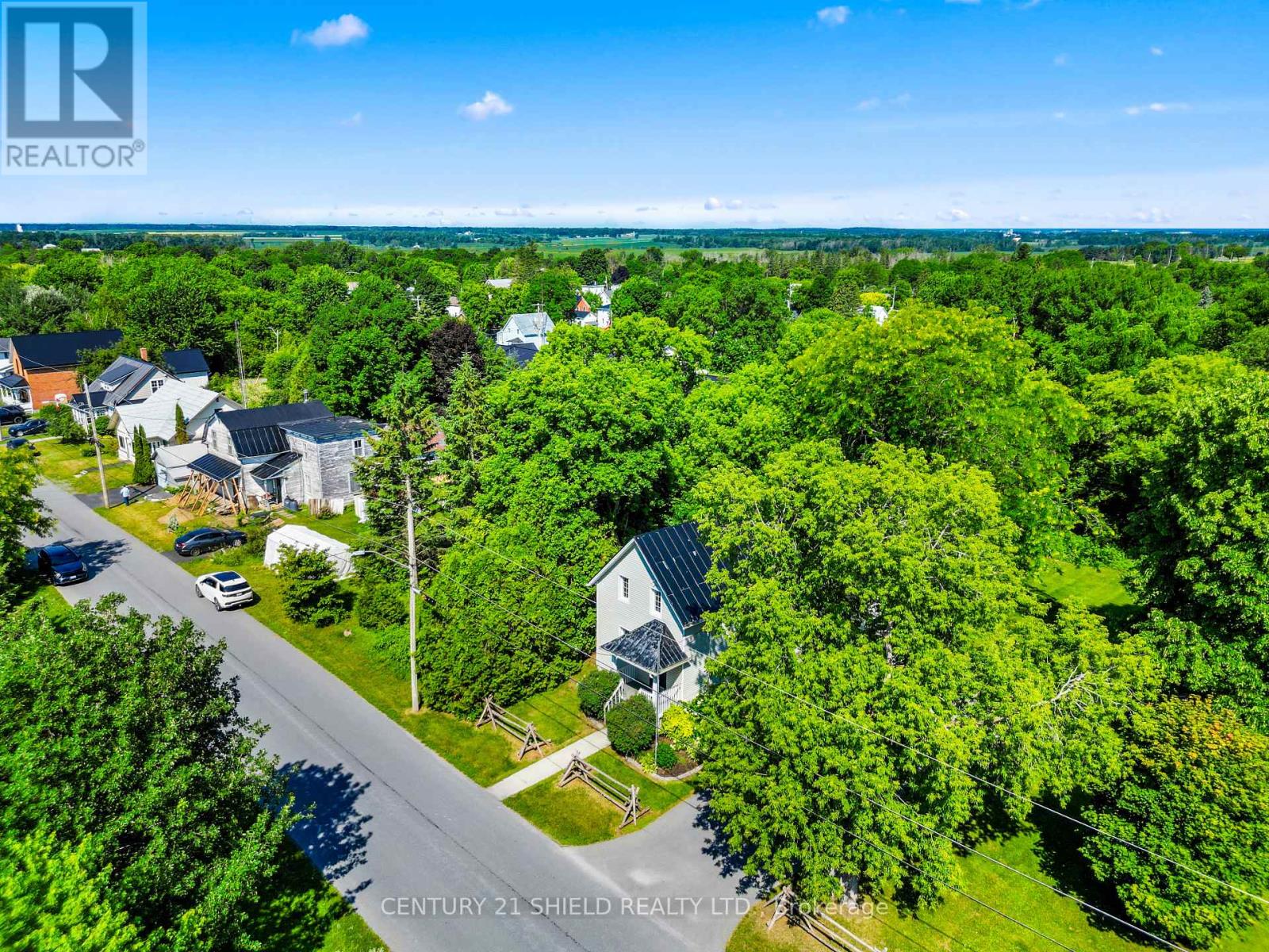 23 Mechanic Street E