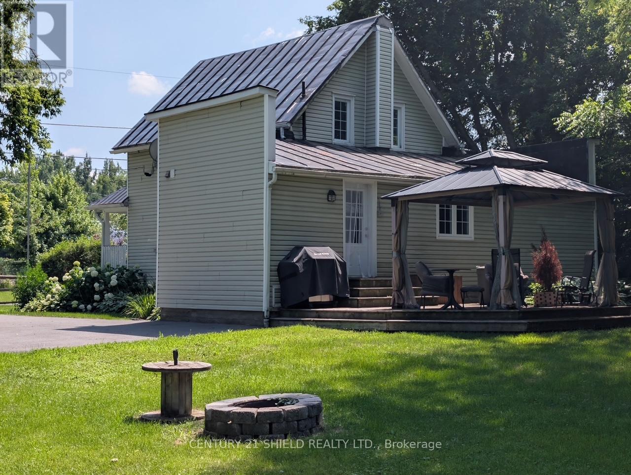 23 Mechanic Street E
