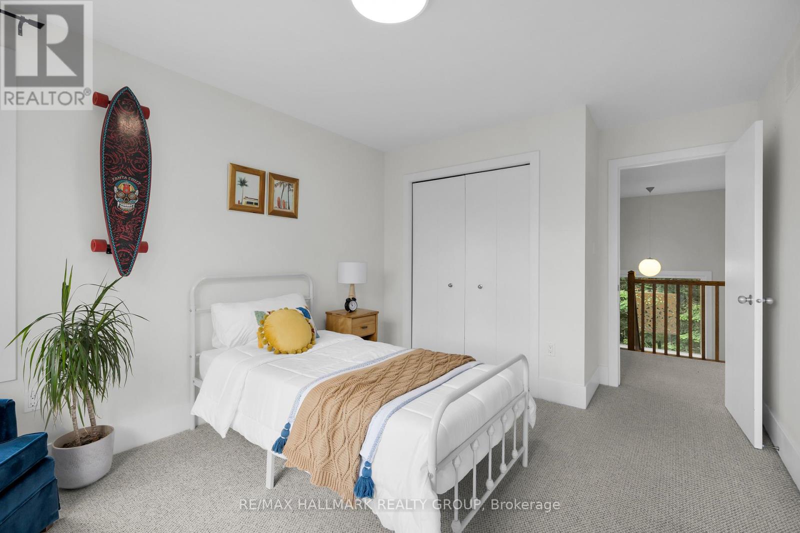 3311 Barlow Crescent