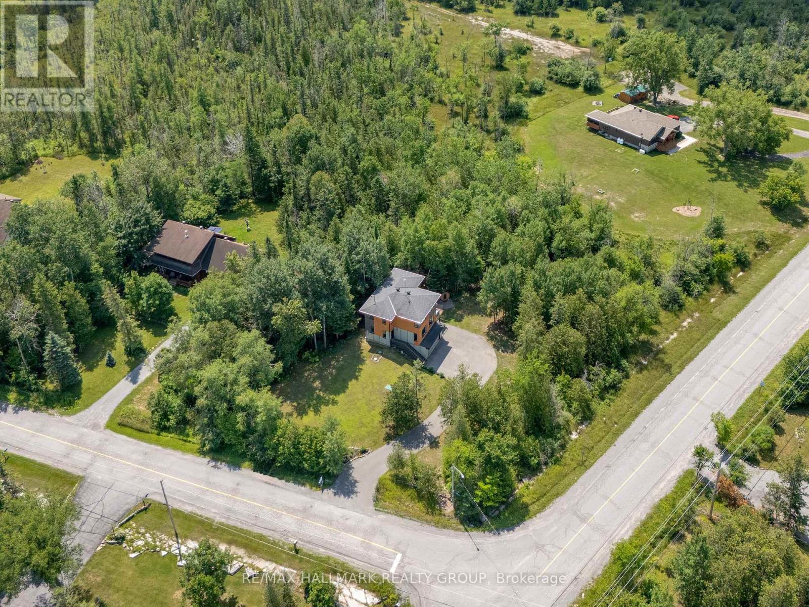 3311 Barlow Crescent