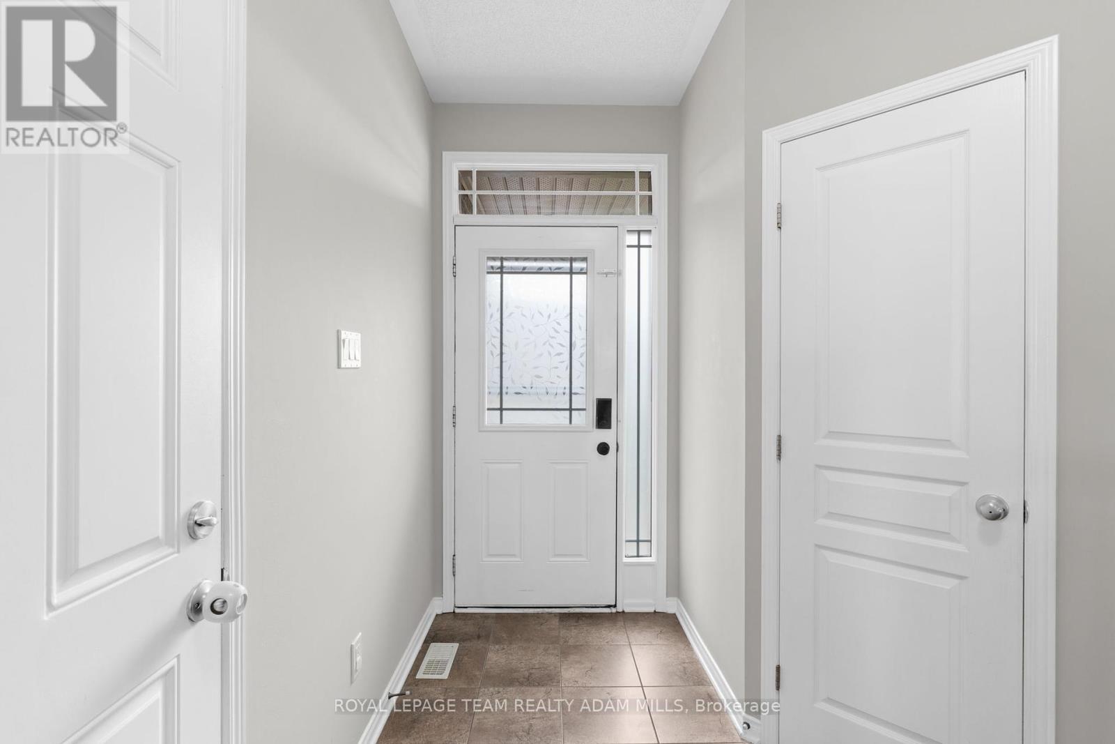 1543 Carronbridge Circle