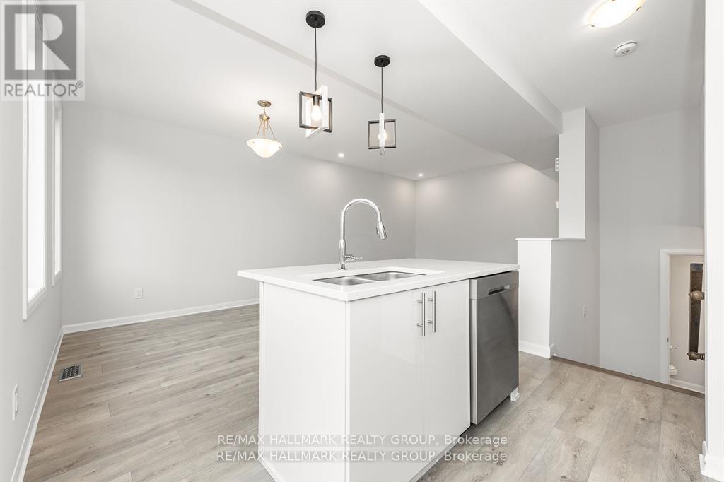 210 Attwell Private
