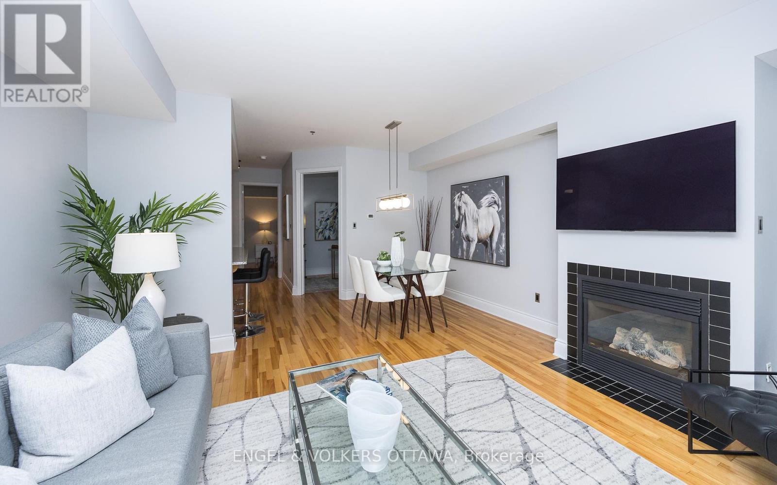 105 - 400 Mcleod Street