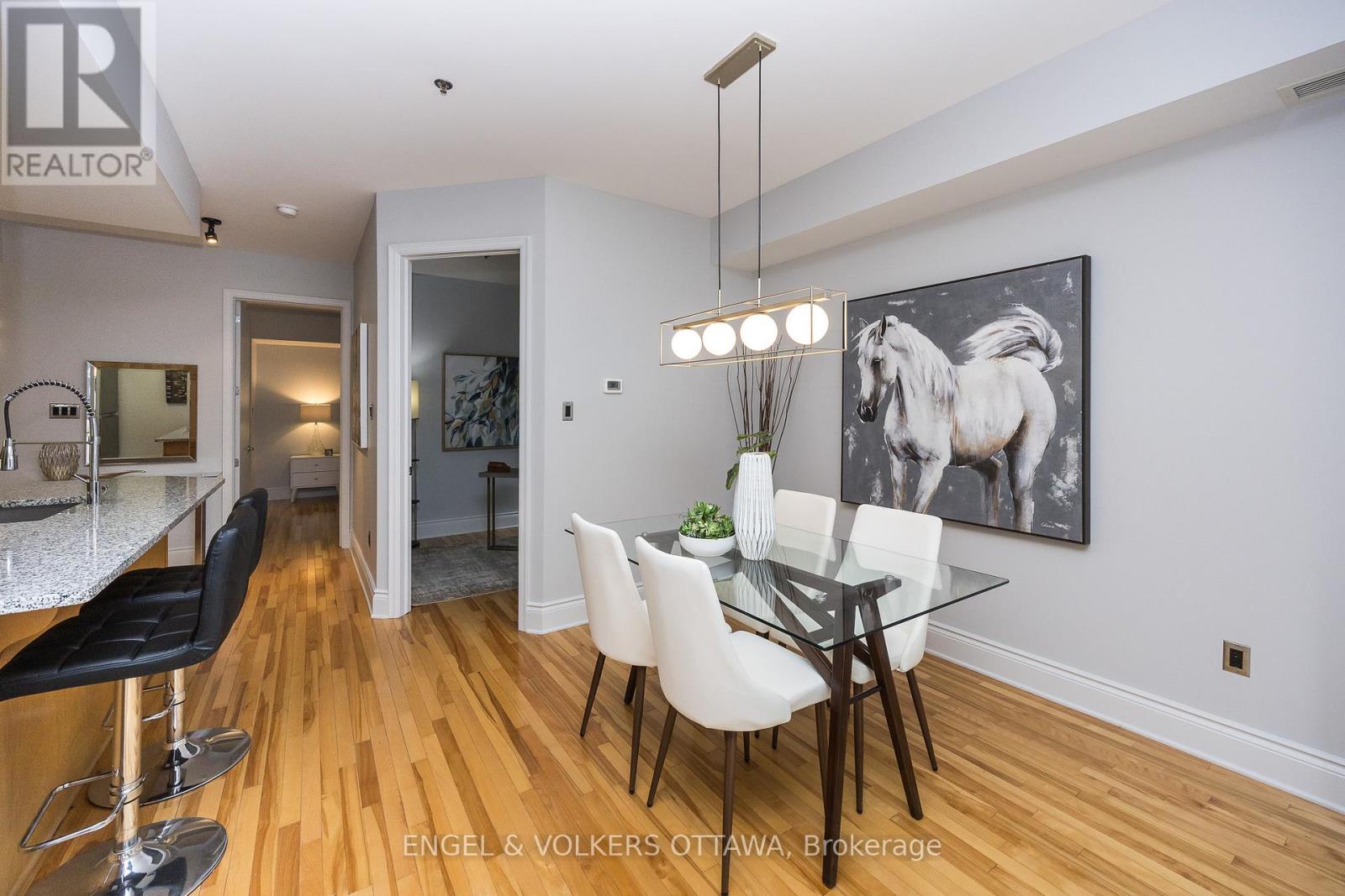 105 - 400 Mcleod Street