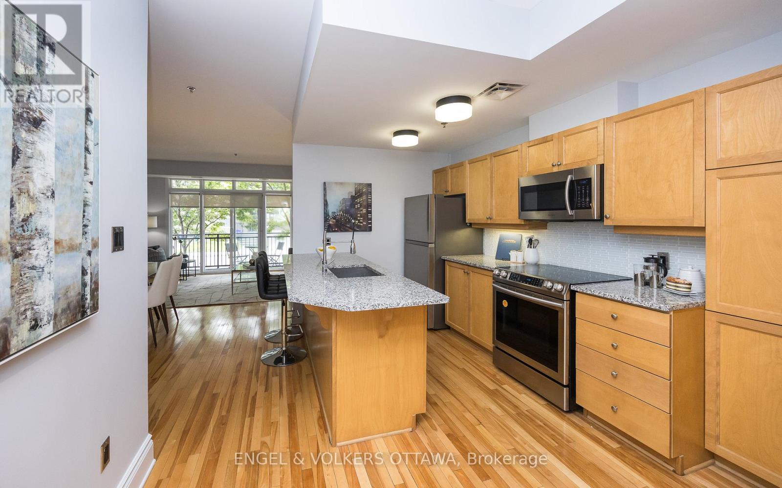 105 - 400 Mcleod Street