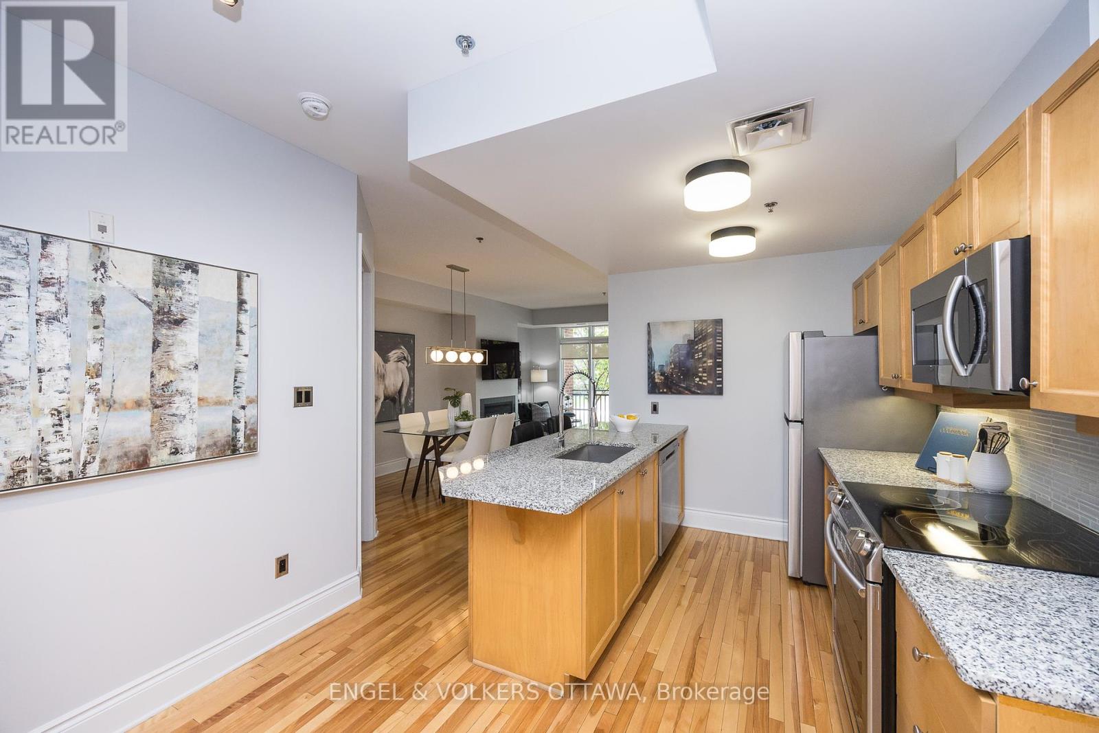 105 - 400 Mcleod Street