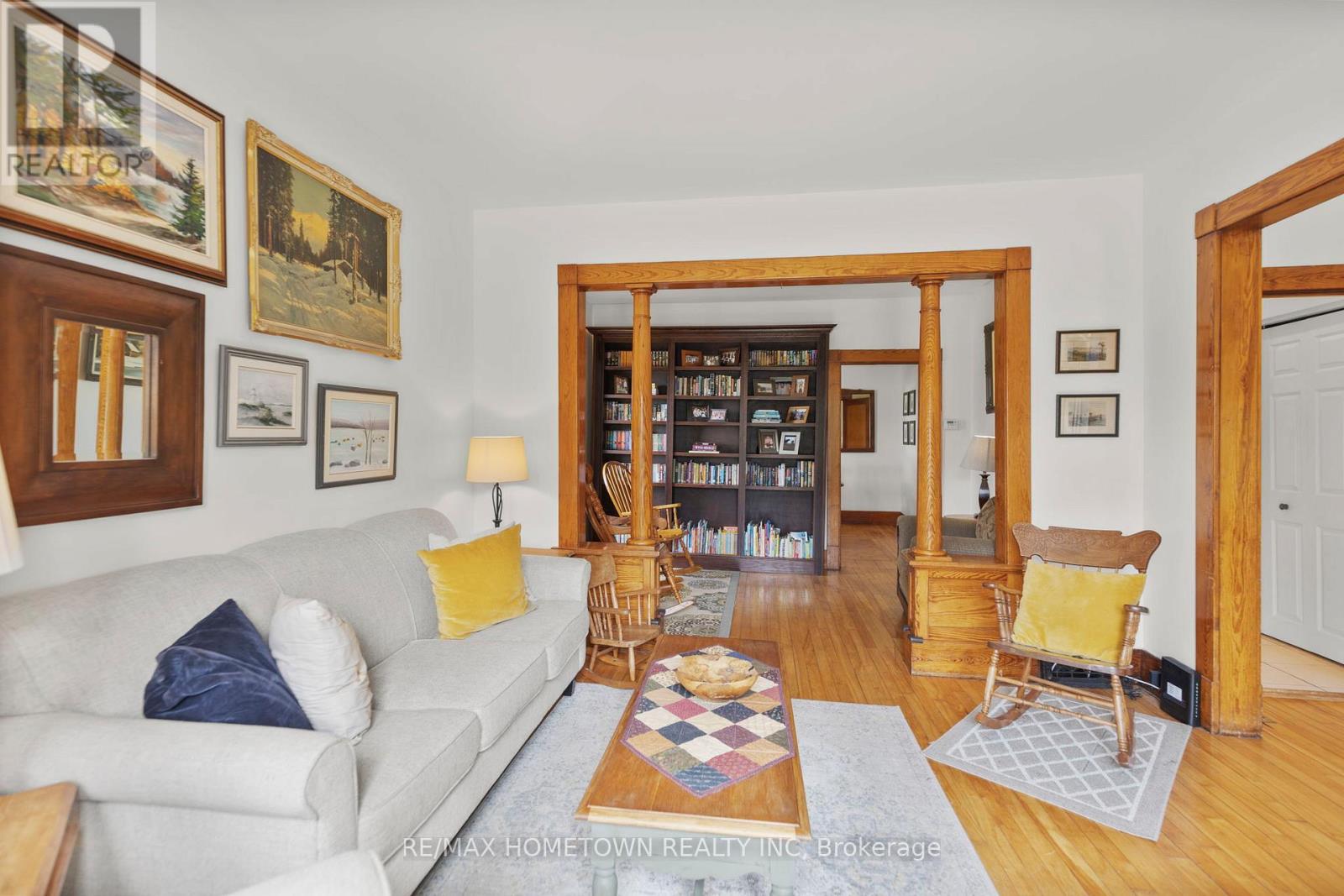 138 Henry Street E
