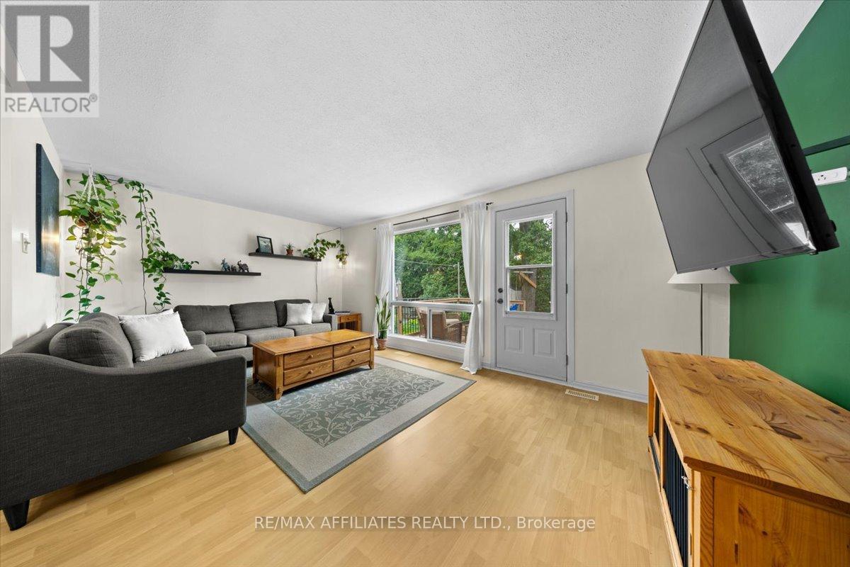 1150 Grenoble Crescent