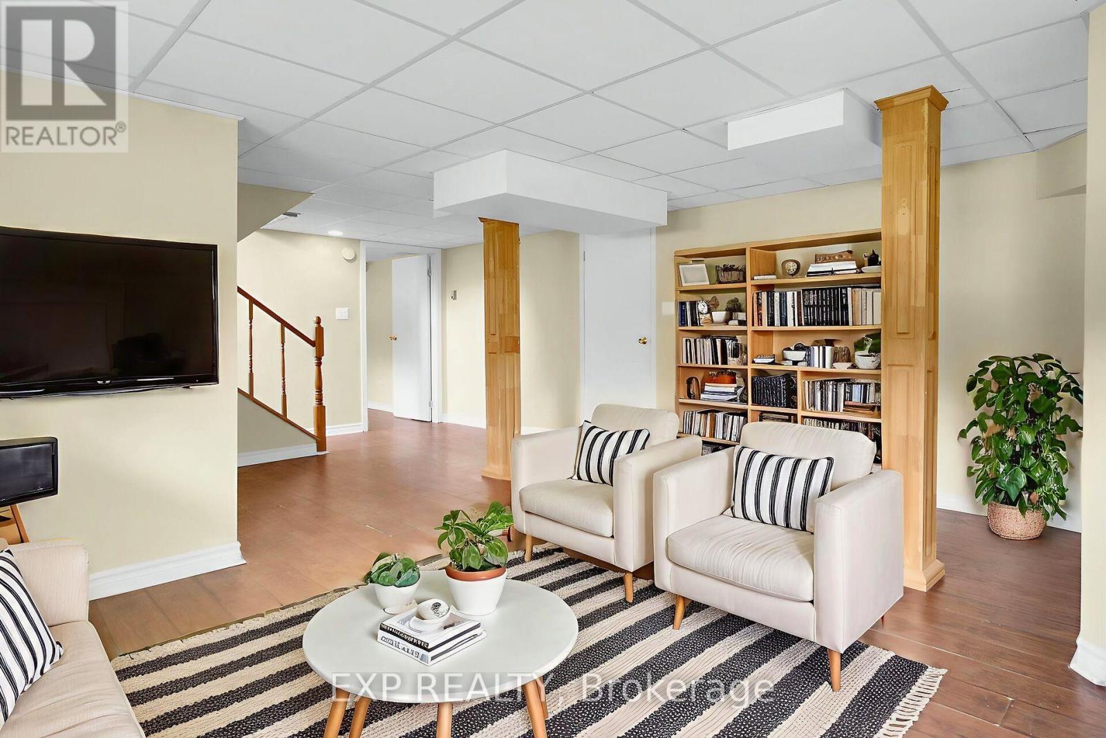 182 Robertson Drive