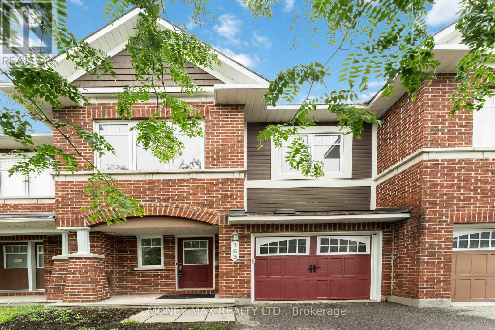 163 Garrity Crescent