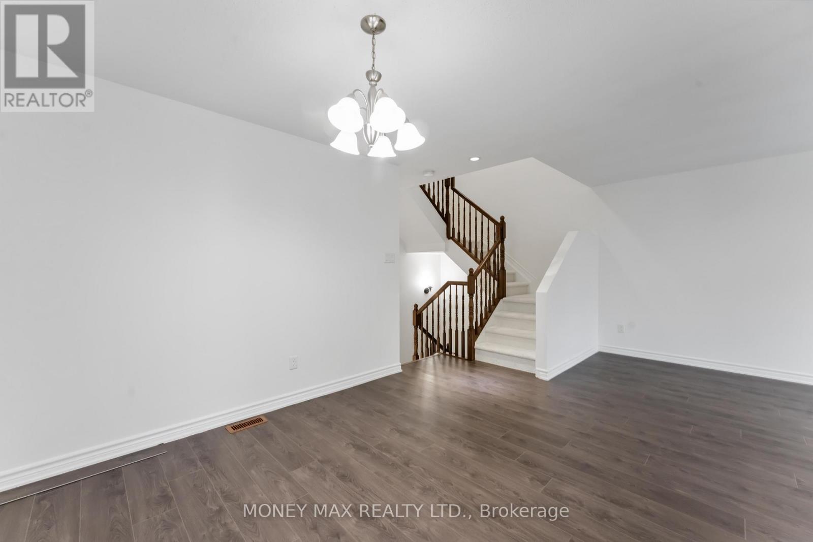 163 Garrity Crescent