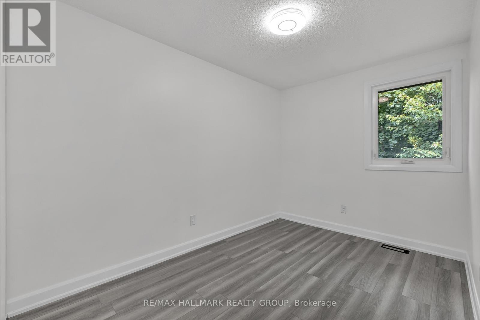 213 Booth Street