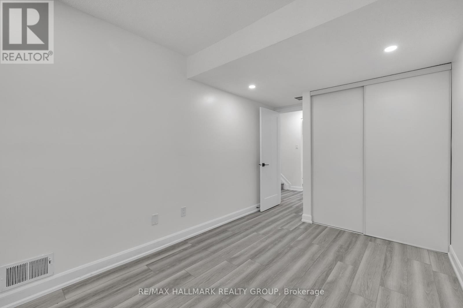 213 Booth Street