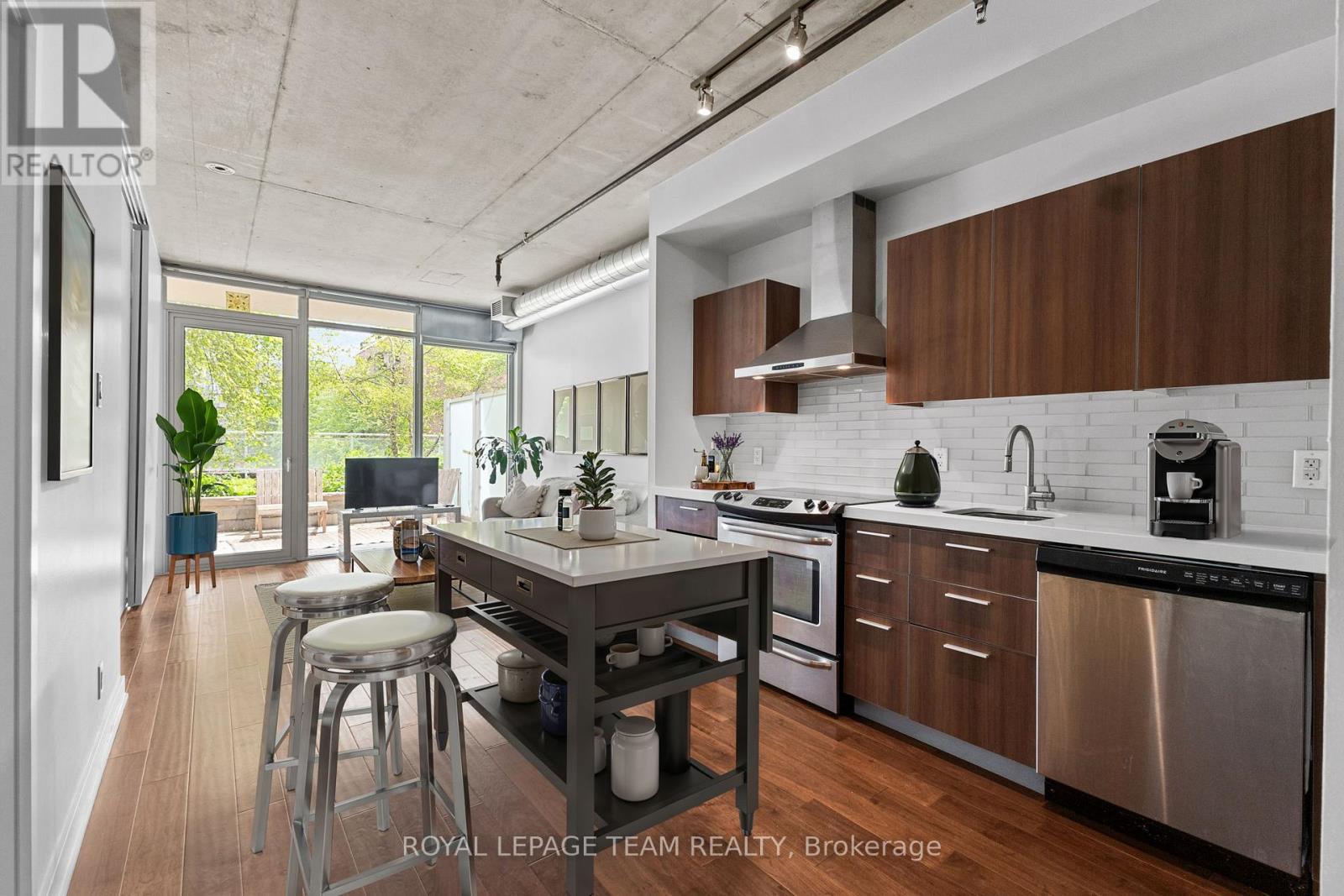 232 - 340 Mcleod Street