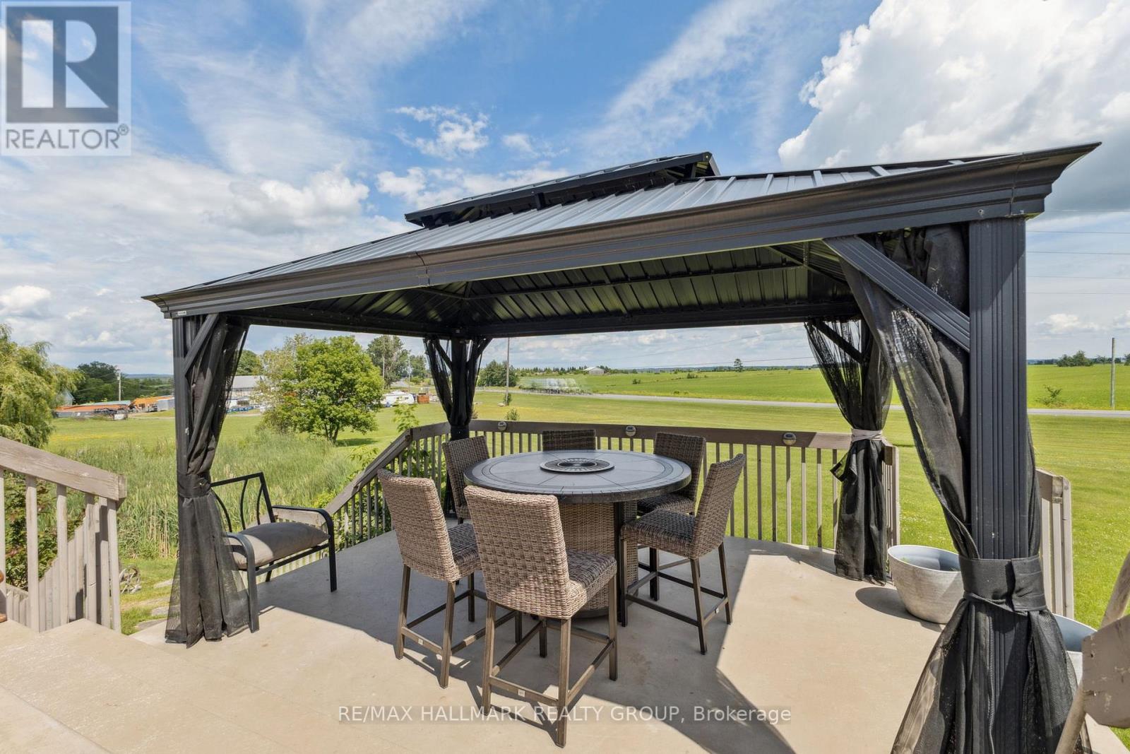 585 Blue Corner Road
