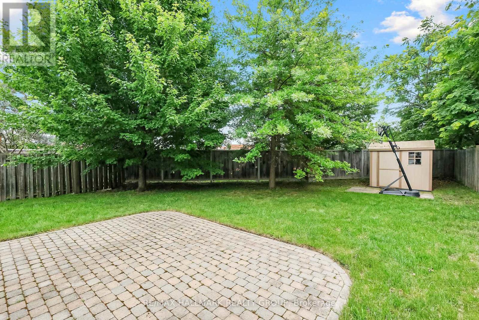 15 Mcpeake Place
