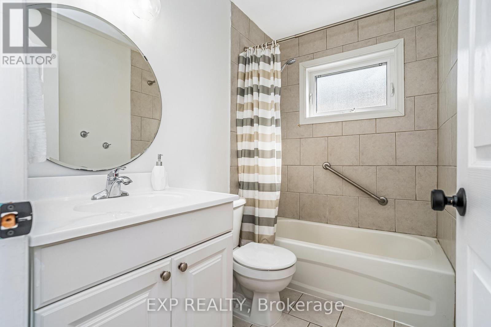 18 Hawley Crescent