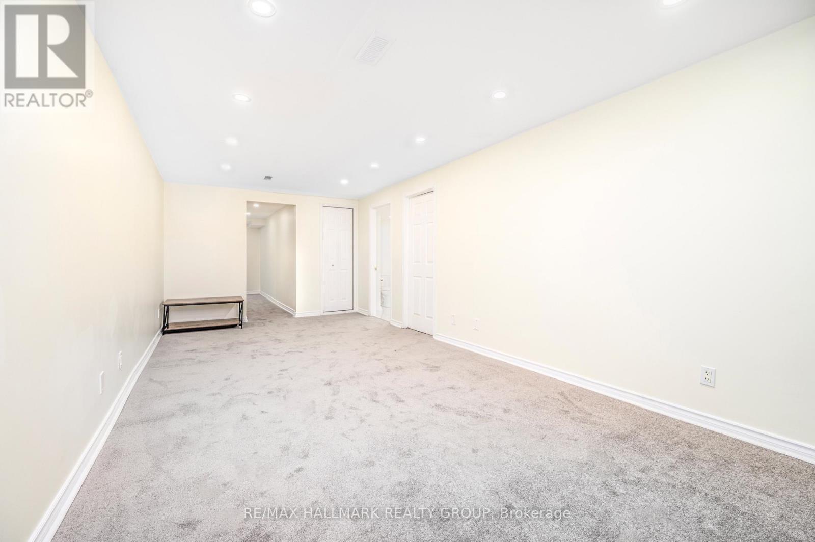 73 Palmadeo Drive