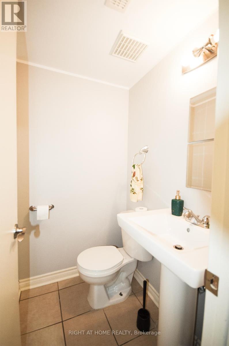 35 Tybalt Crescent