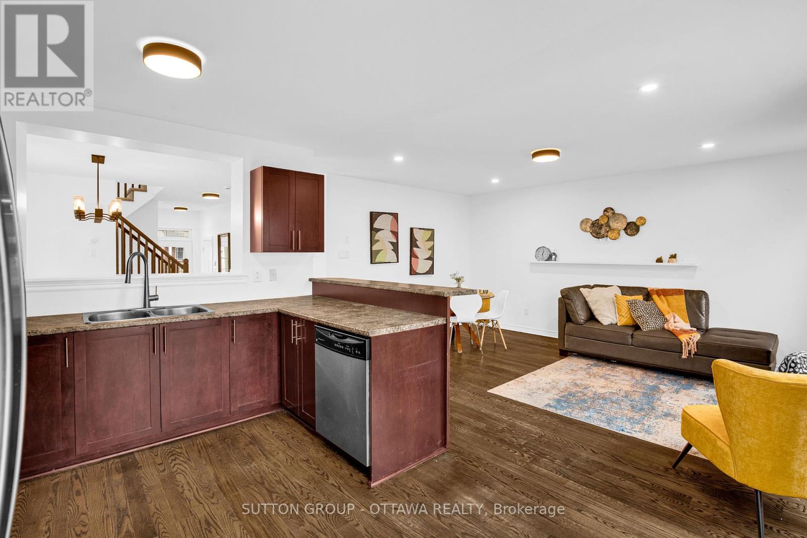 3123 Burritts Rapids Place
