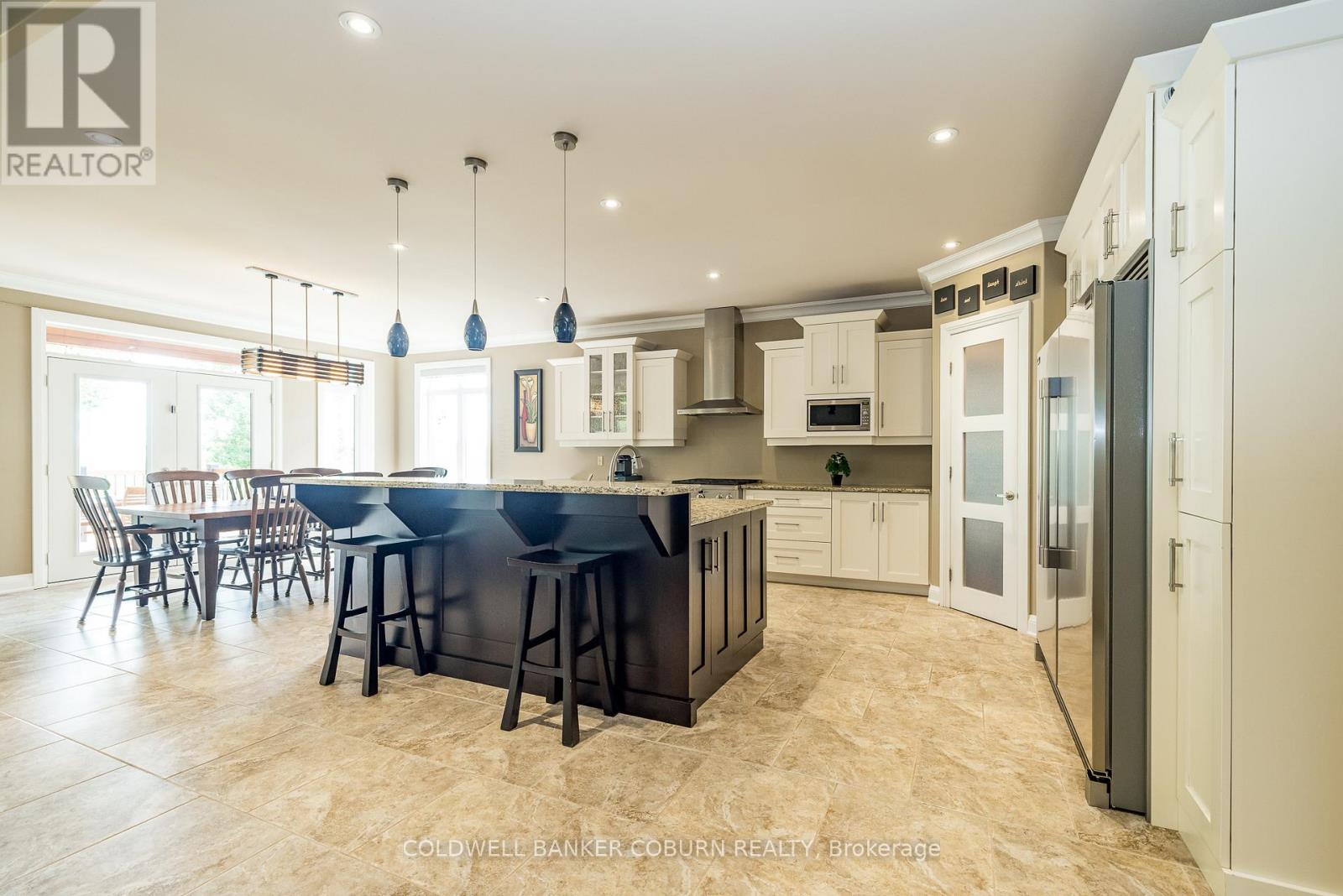 515 West Lake Circle