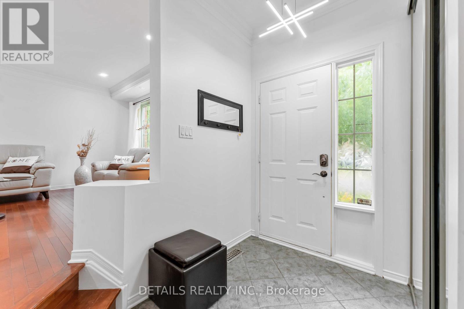 15 Daybreak Street