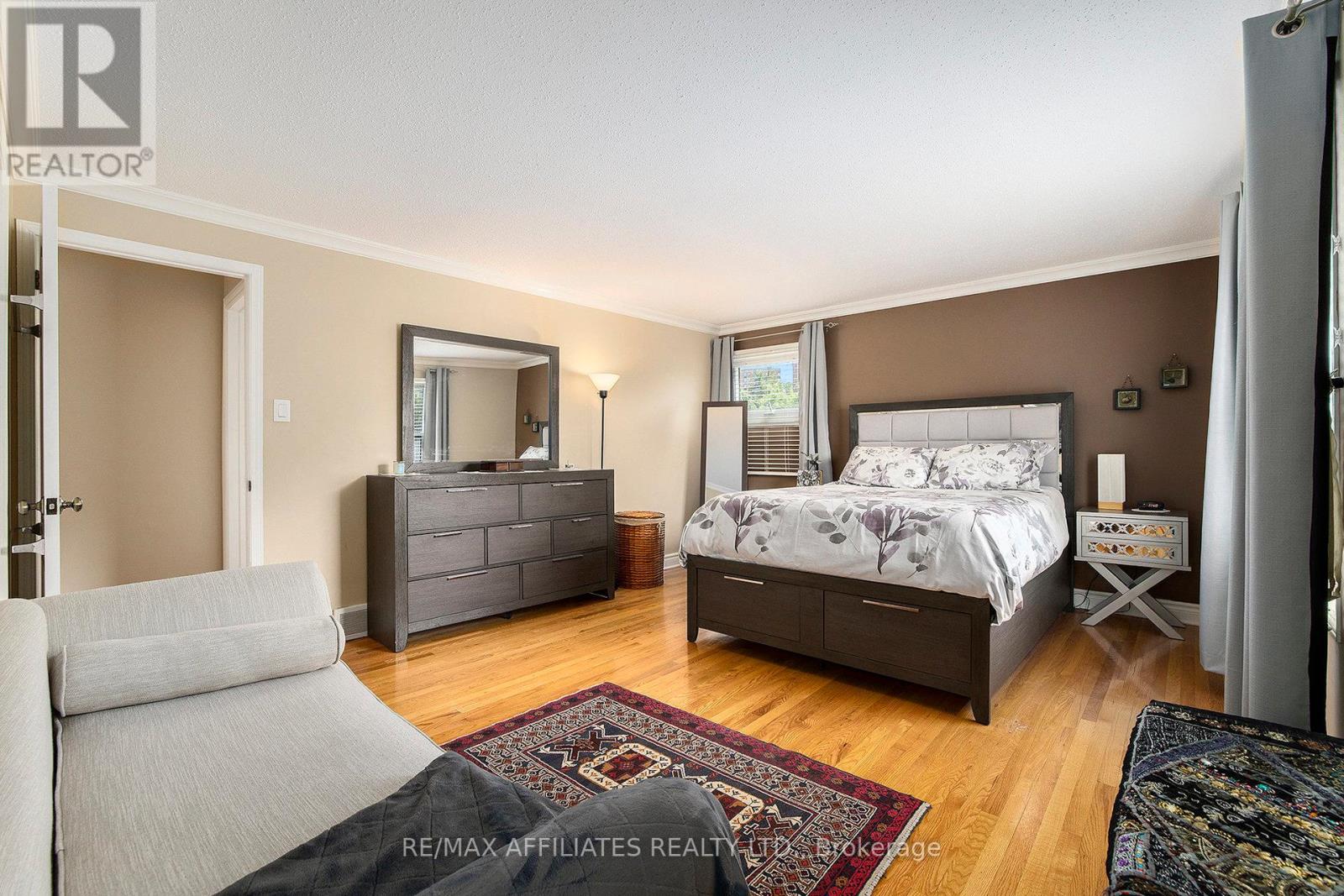 23 Sioux Crescent