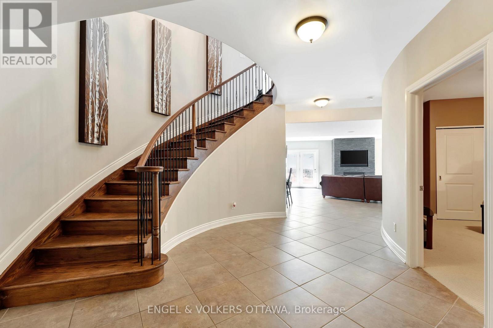2 Beechgrove Gardens