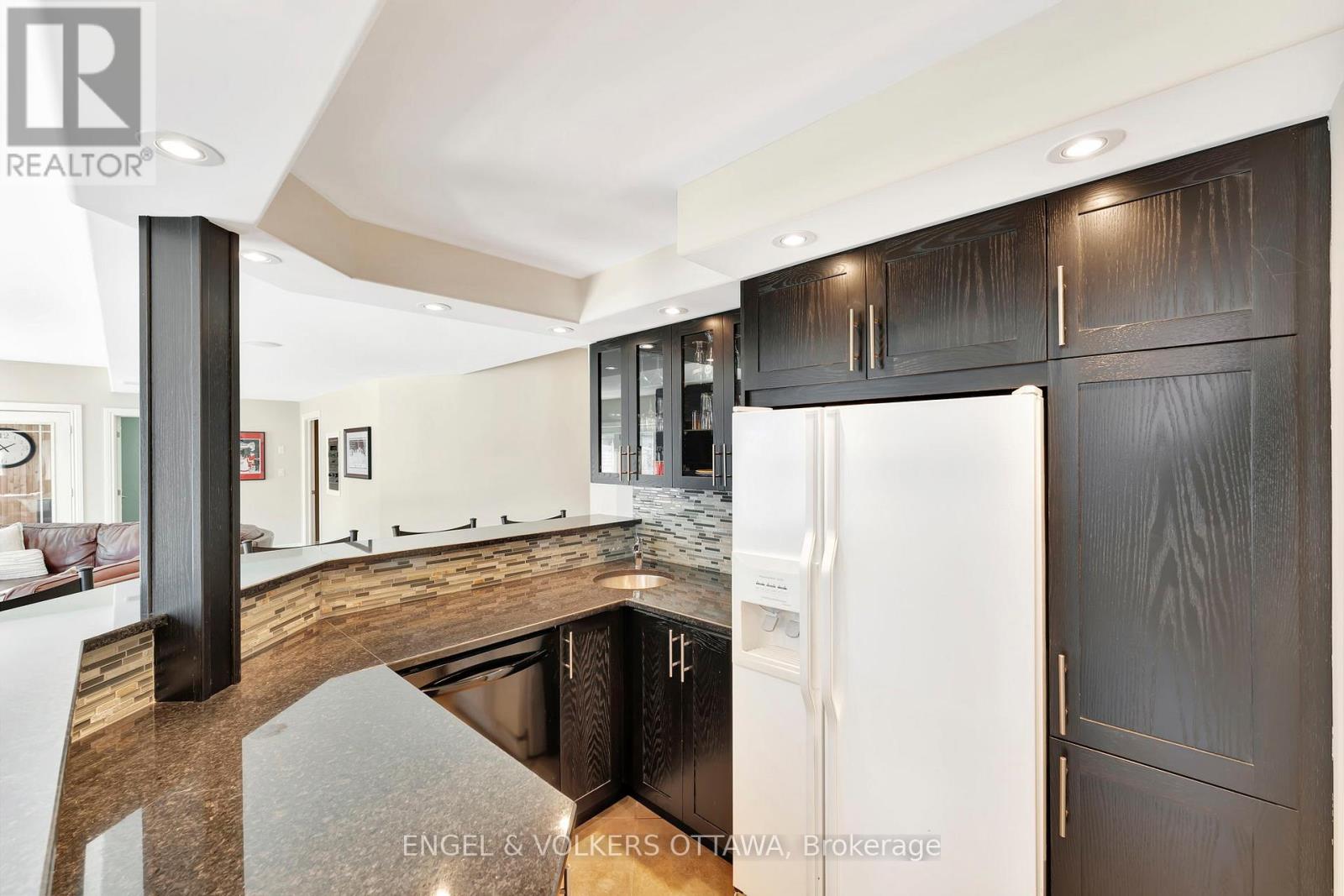 2 Beechgrove Gardens
