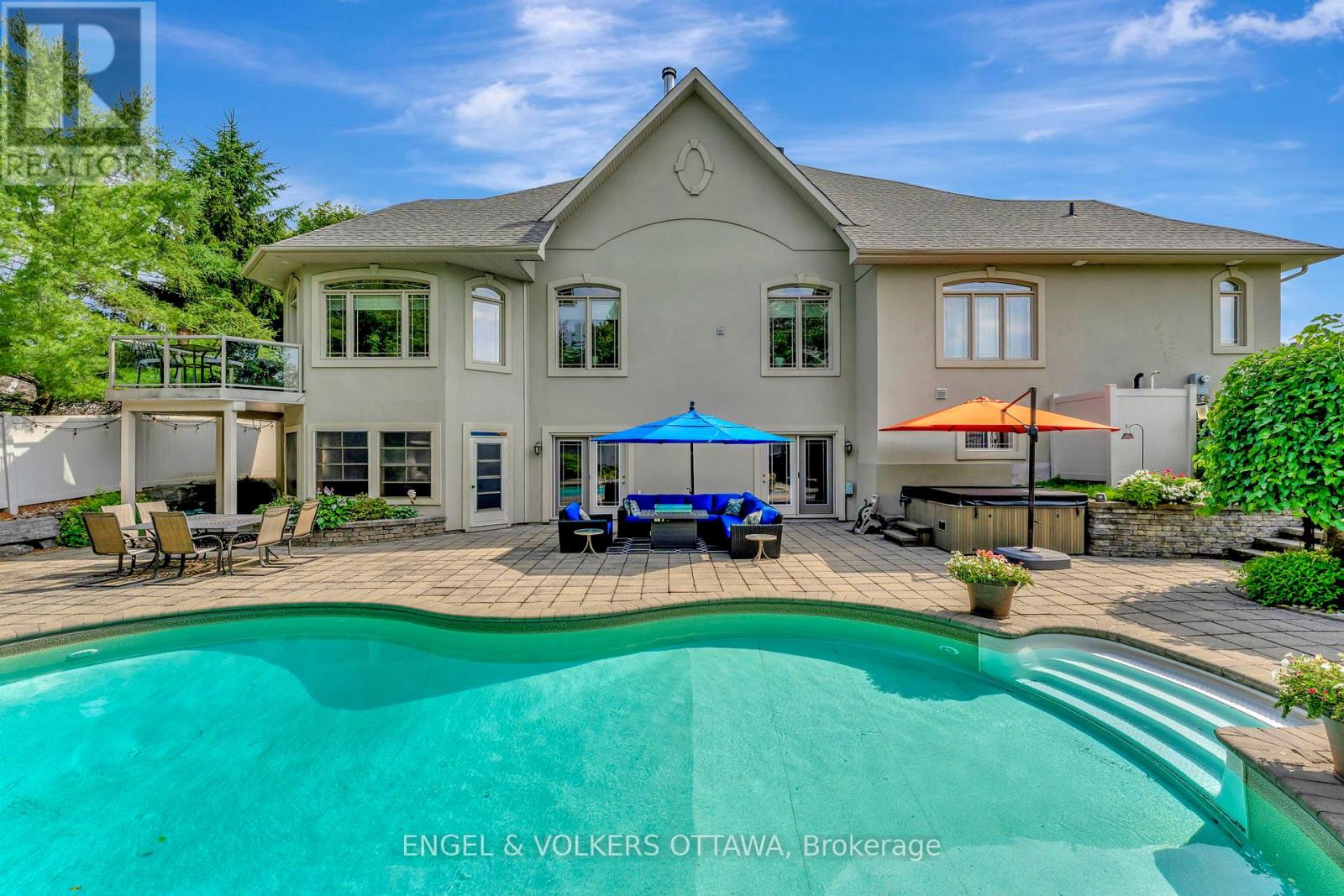 2 Beechgrove Gardens