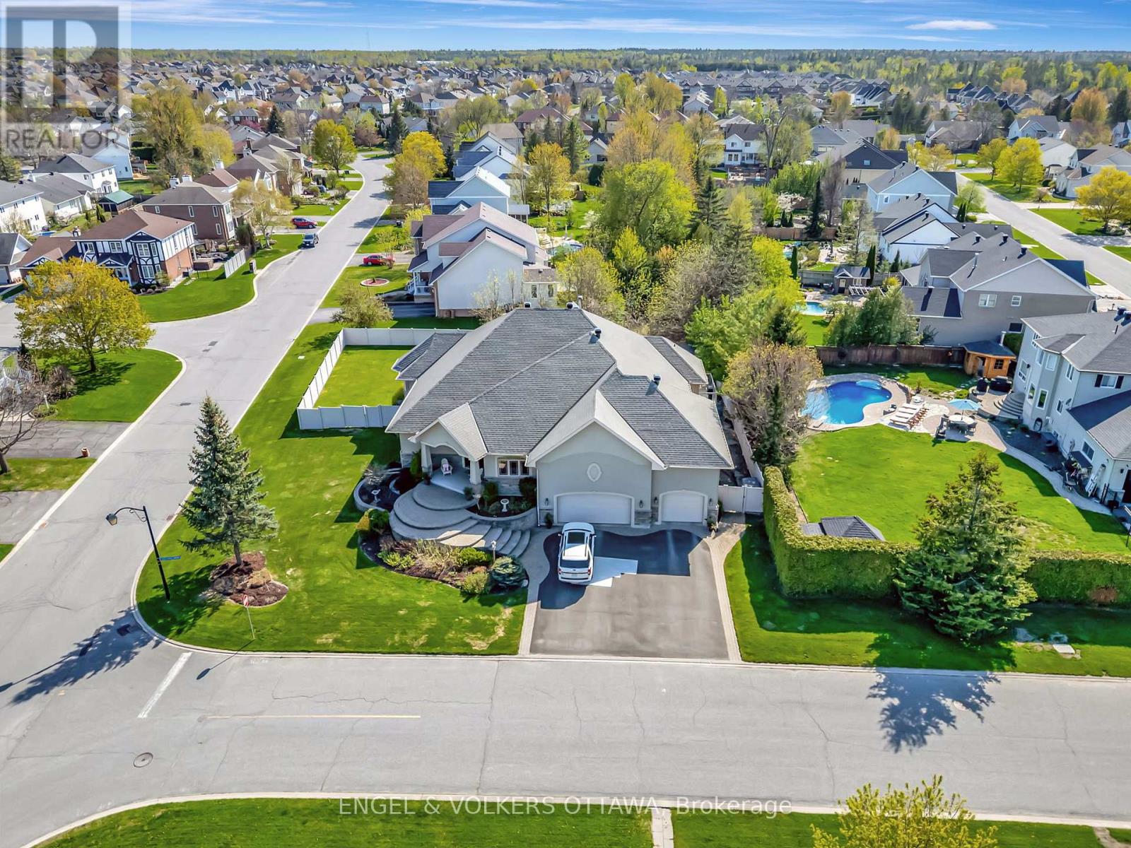 2 Beechgrove Gardens