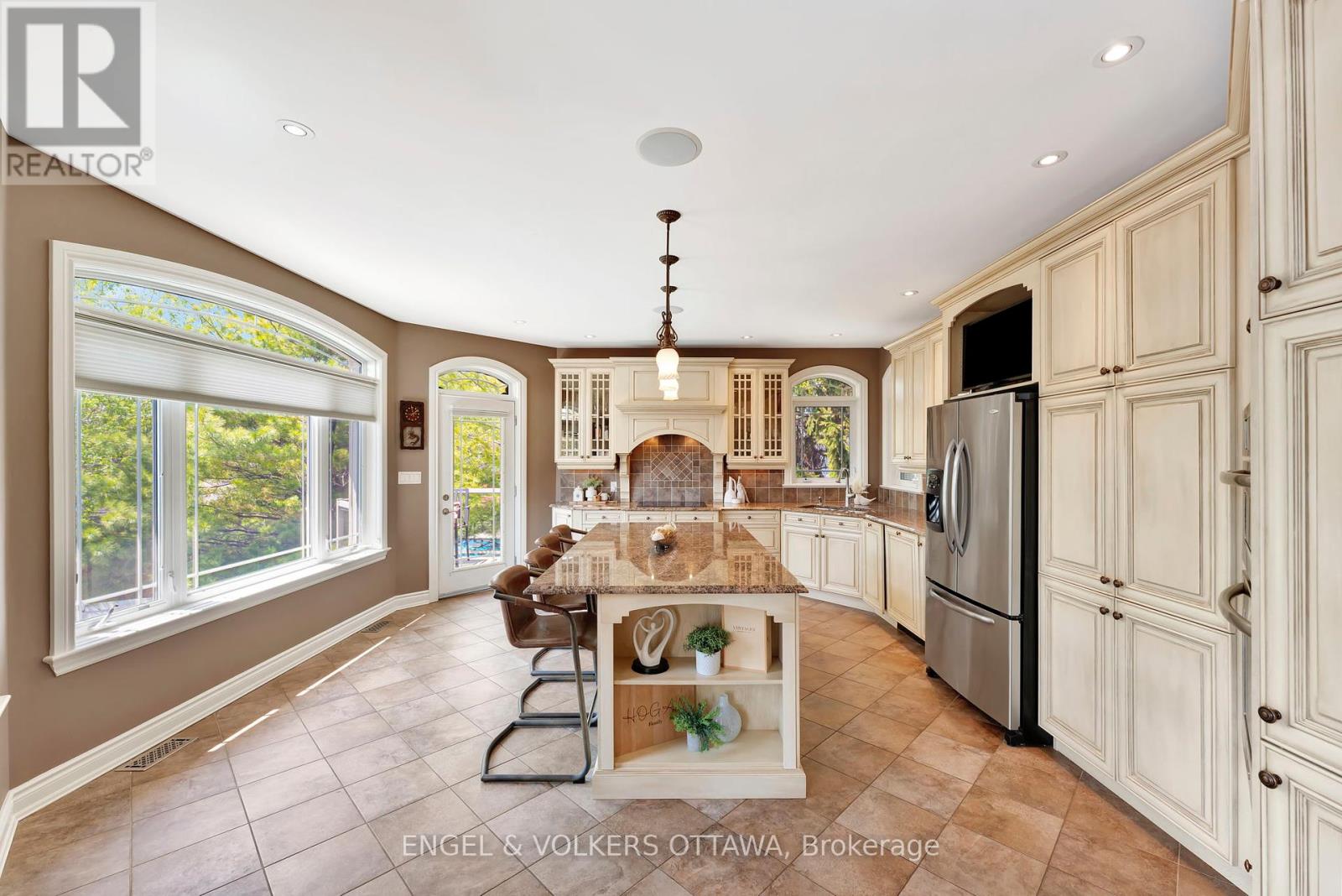 2 Beechgrove Gardens
