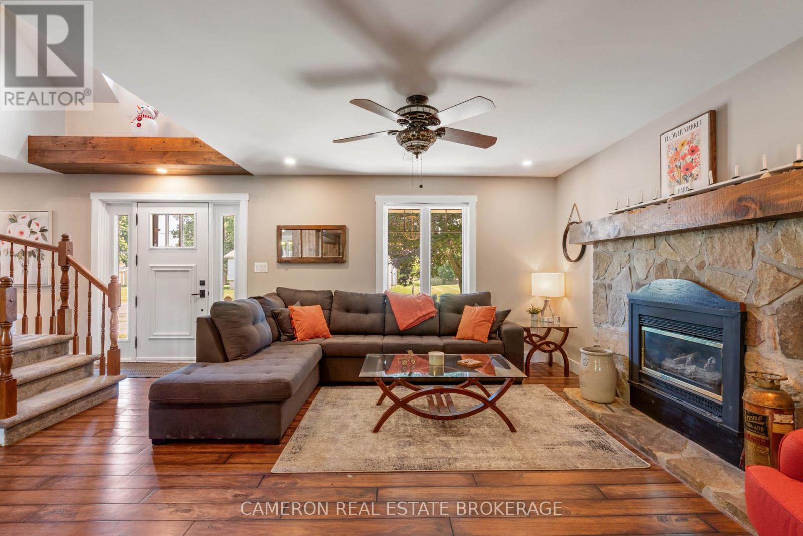 18231 Oak Drive