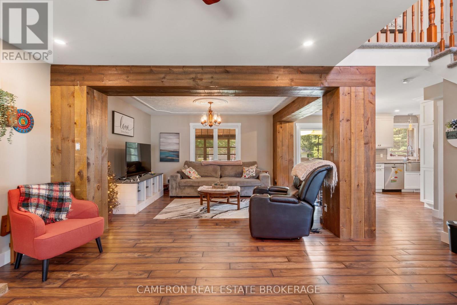 18231 Oak Drive
