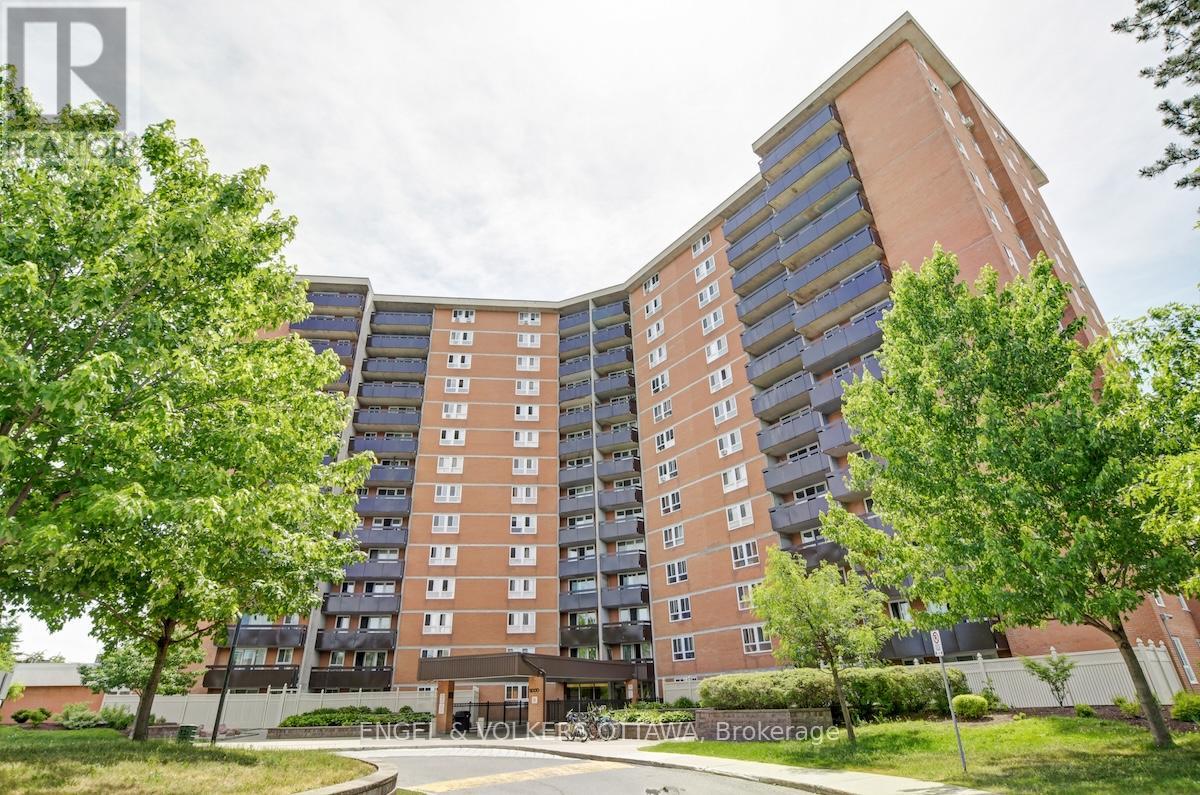 1506 - 2000 Jasmine Crescent