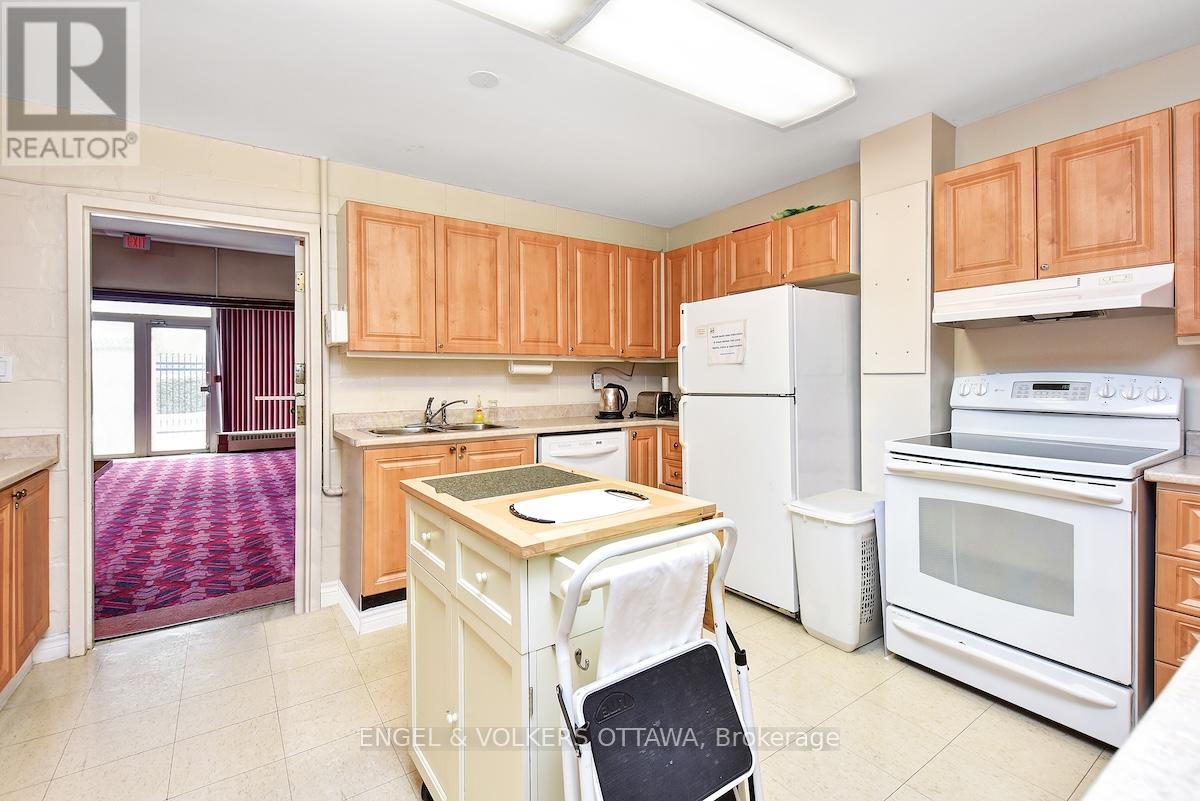 1506 - 2000 Jasmine Crescent