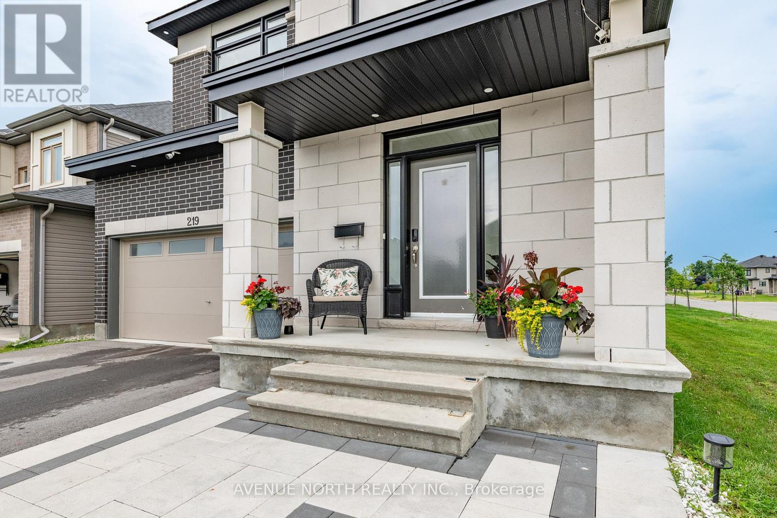 219 Zinnia Way