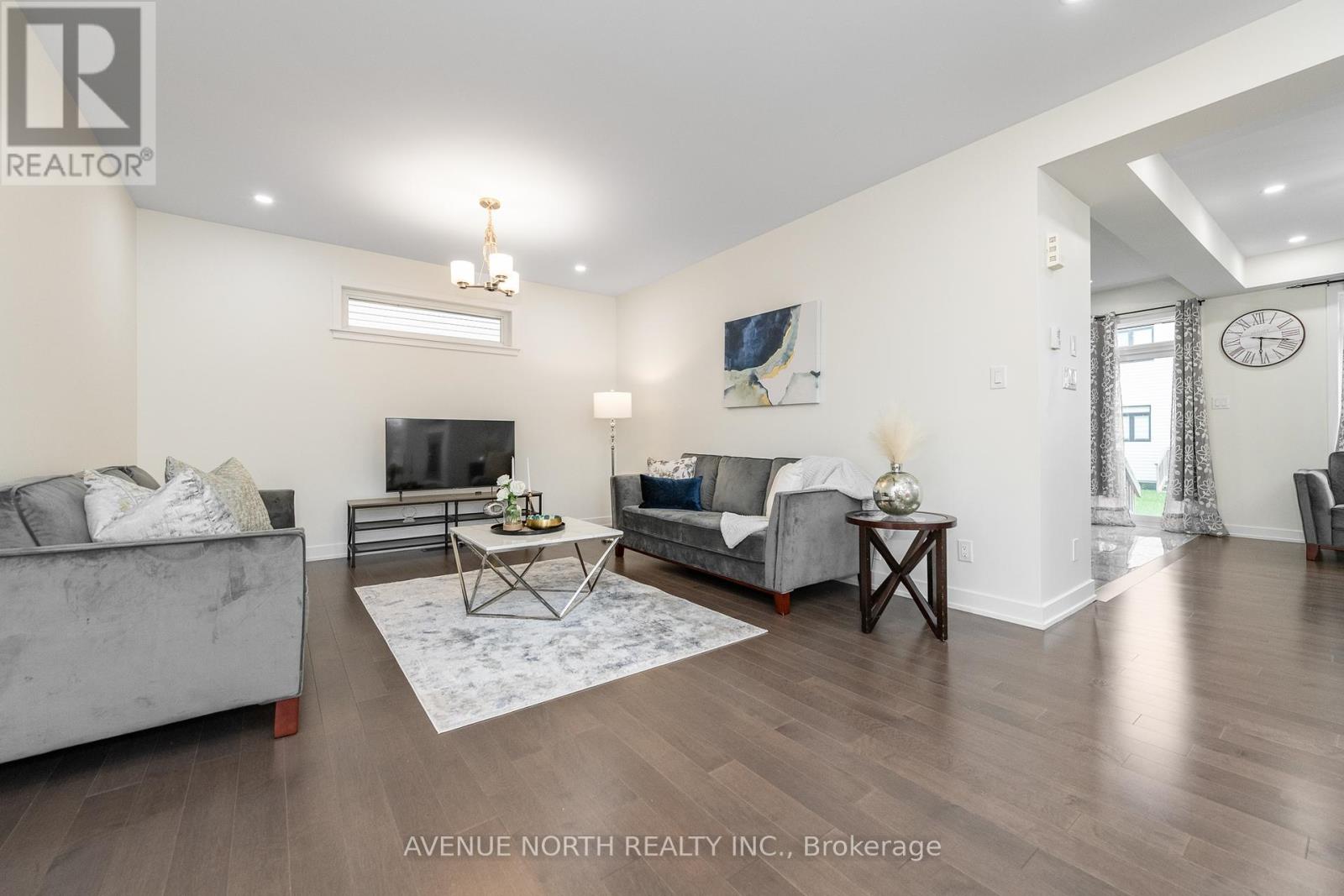 219 Zinnia Way