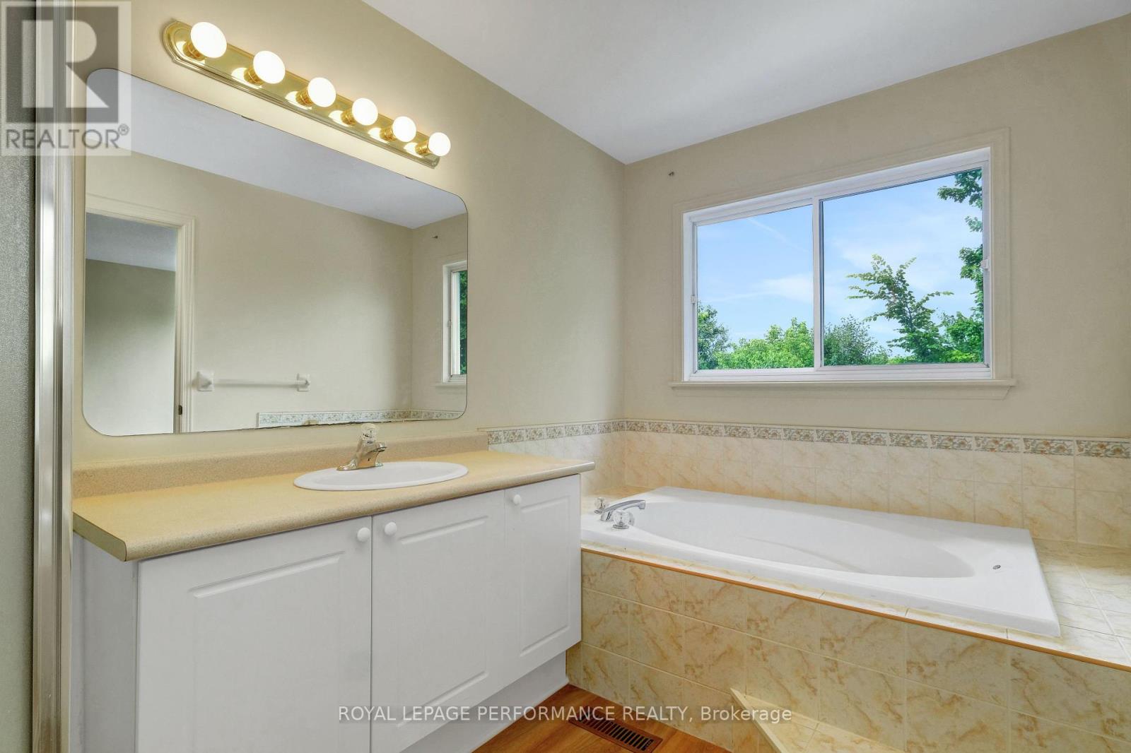 107 Margrave Avenue