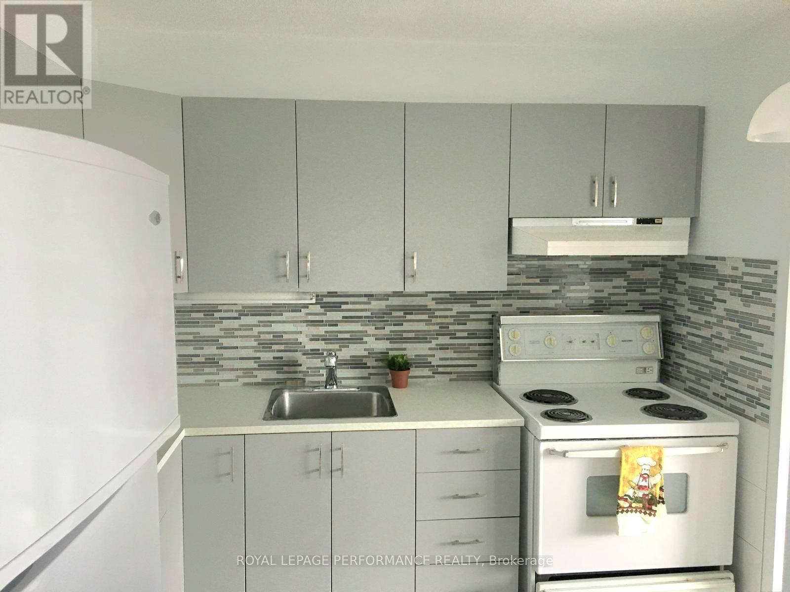 1113 - 20 Chesterton Drive W