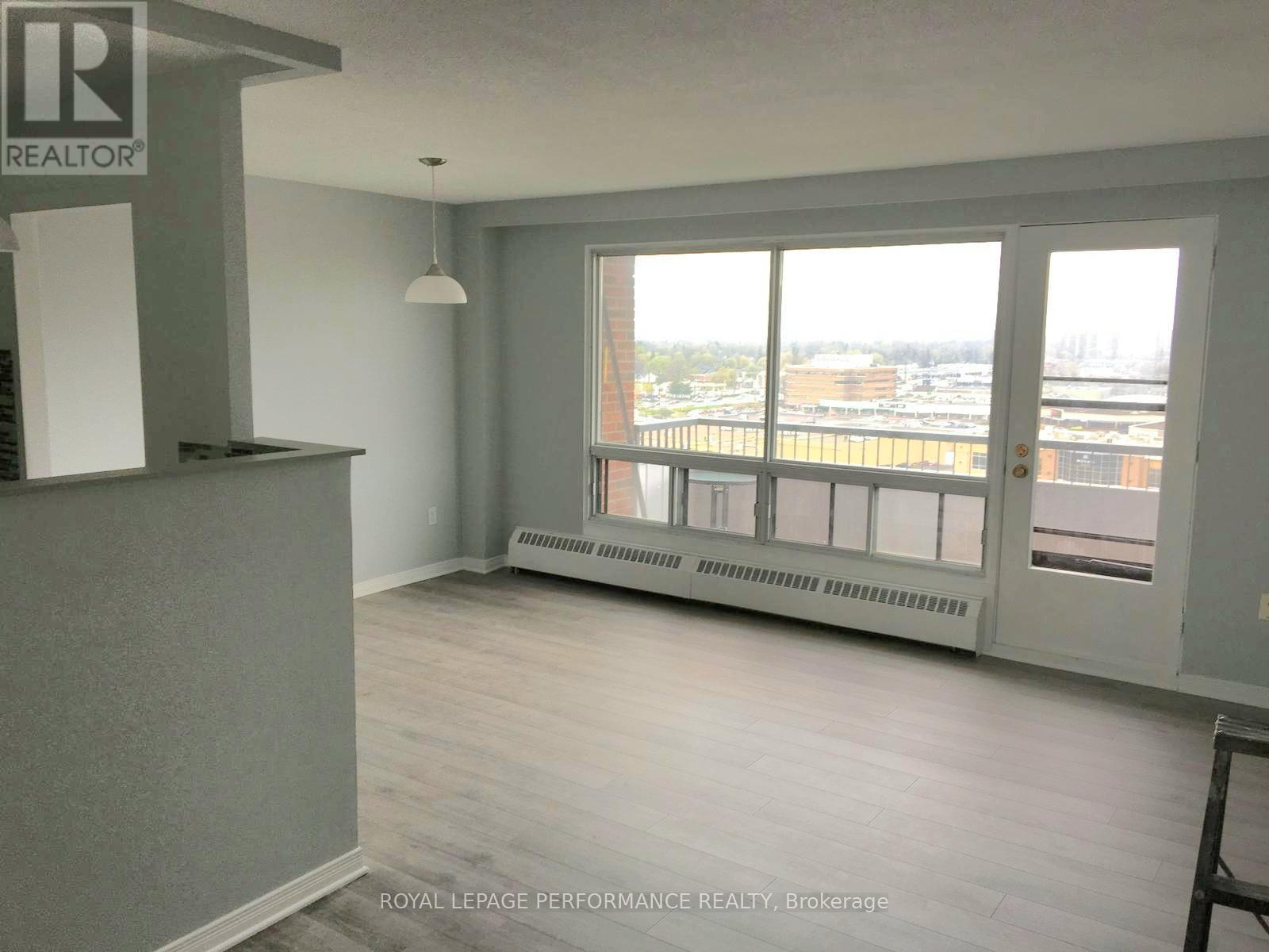 1113 - 20 Chesterton Drive W
