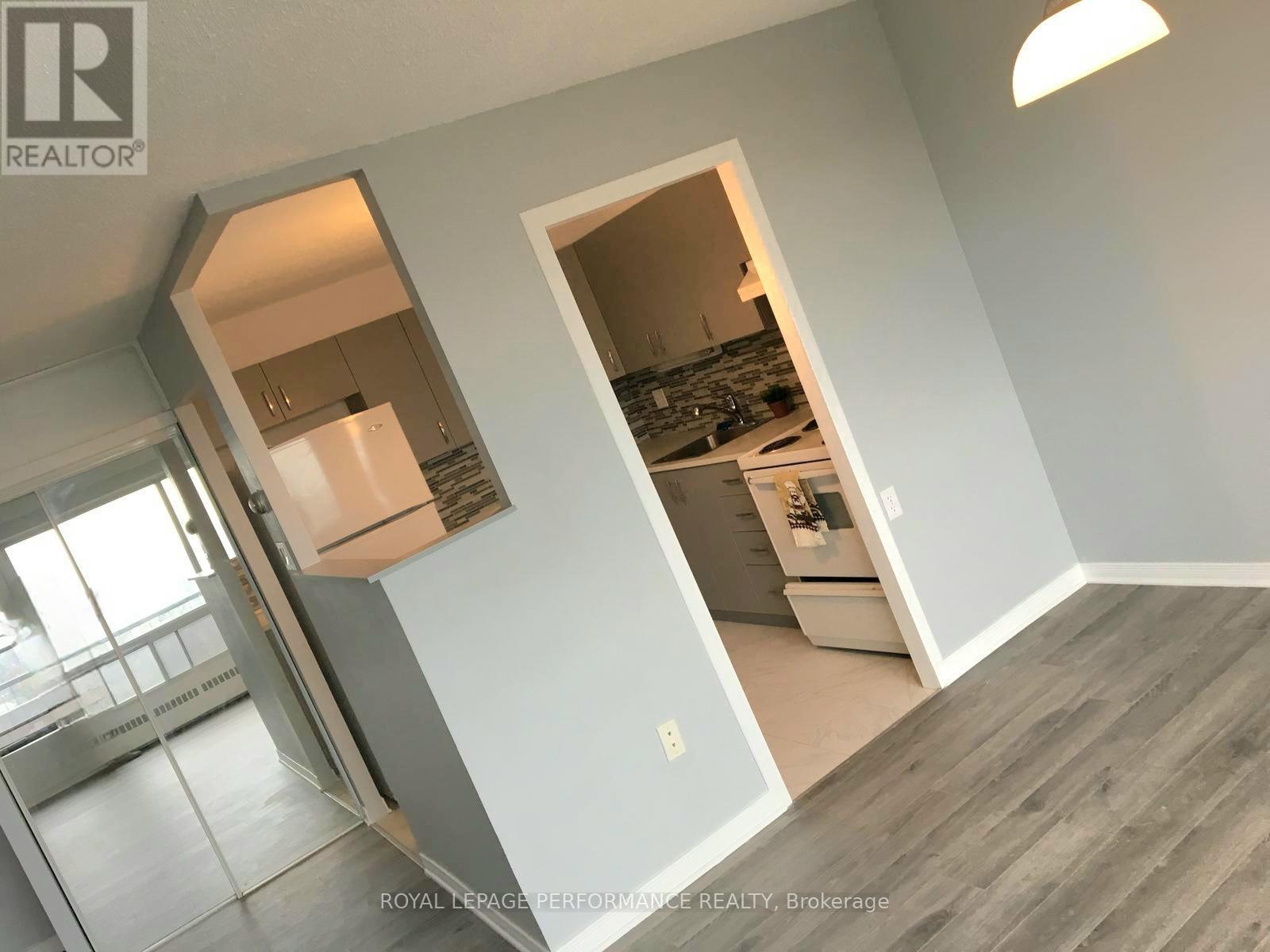 1113 - 20 Chesterton Drive W